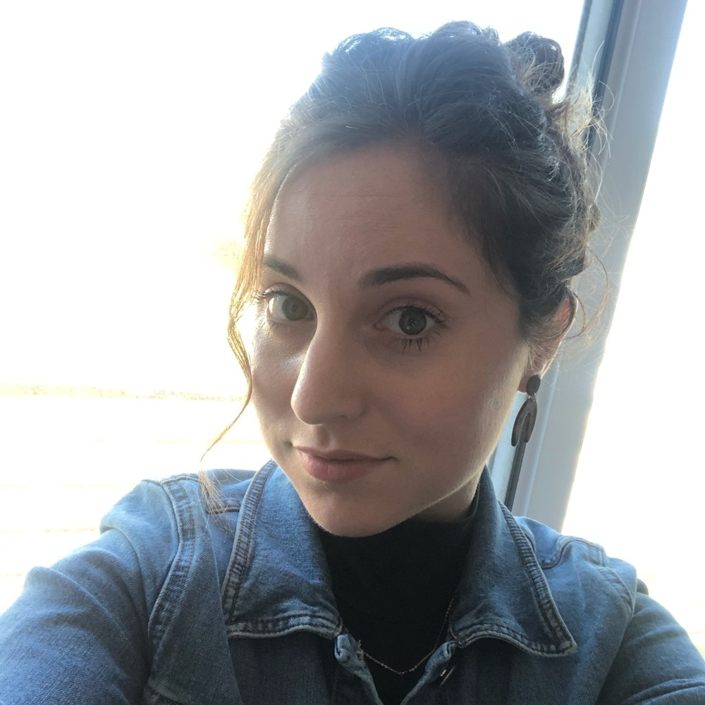 Meet your Posher, Emily